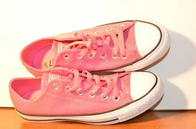 Converse women's ctas ox mod pink/black/white sneaker size 7.5