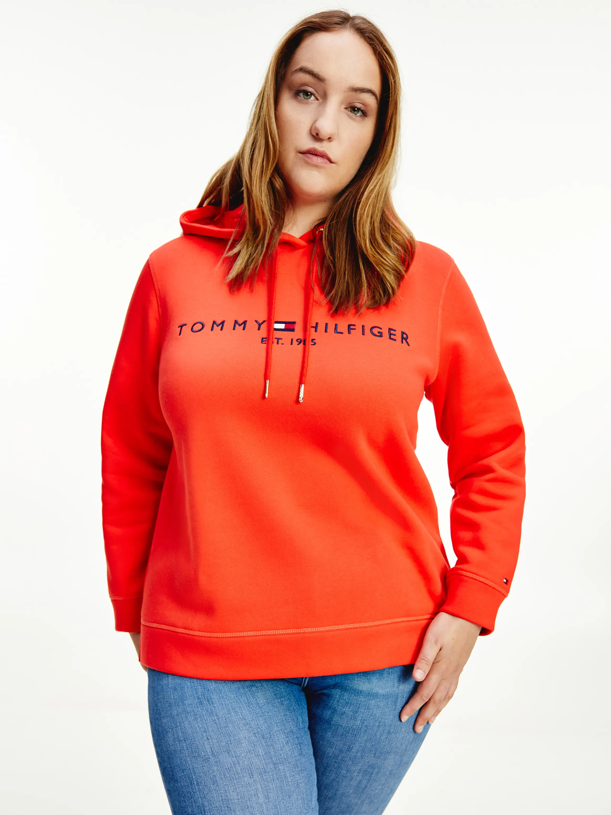 Essential Curve Logo Hoodie  |Sweatshirts & Hoodies | Tommy Hilfiger