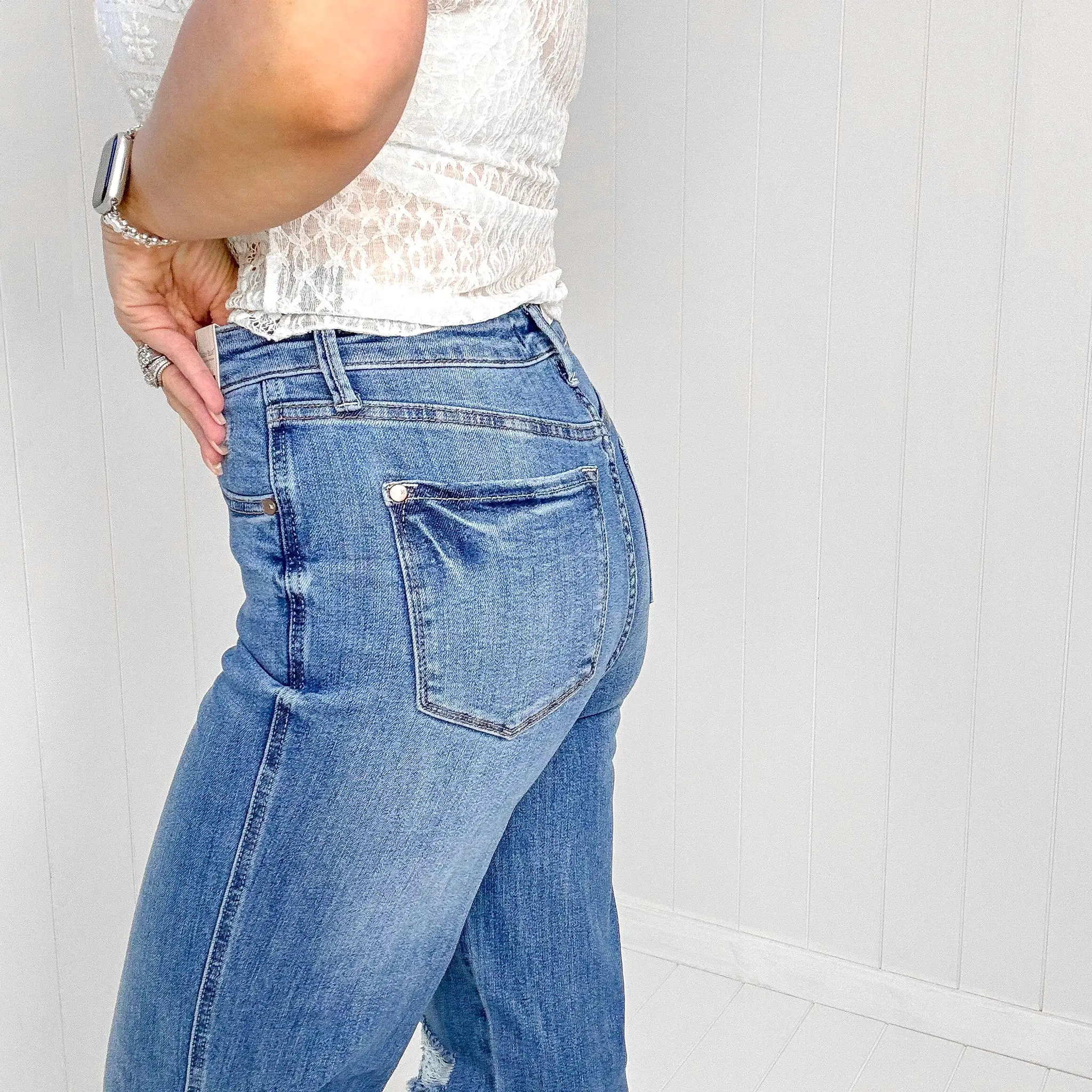 Judy Blue Dreamy Decade Tummy Control 90s Straight Leg Jeans