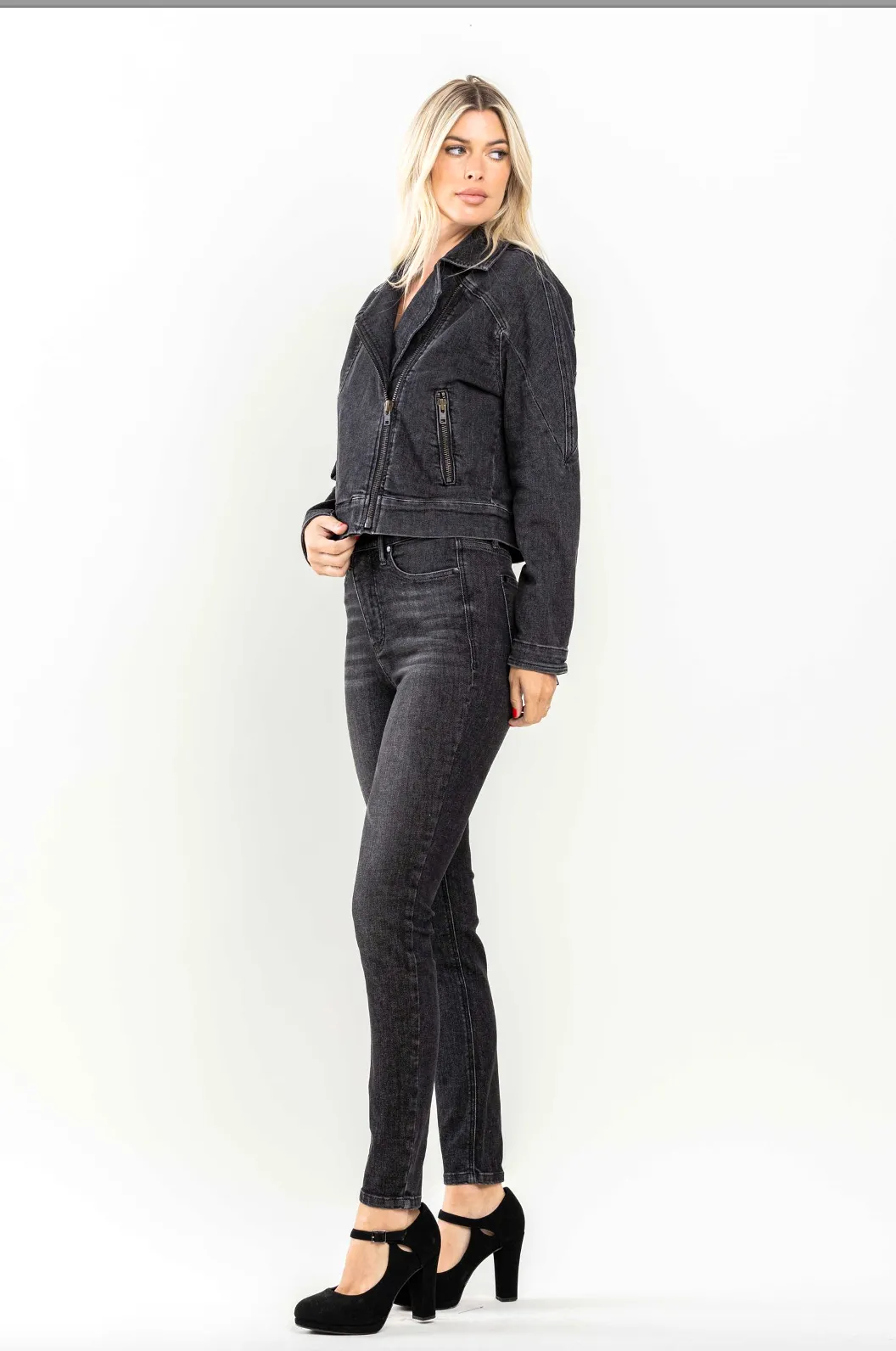 Judy Blue Tummy Control Black Wash Skinny Jeans