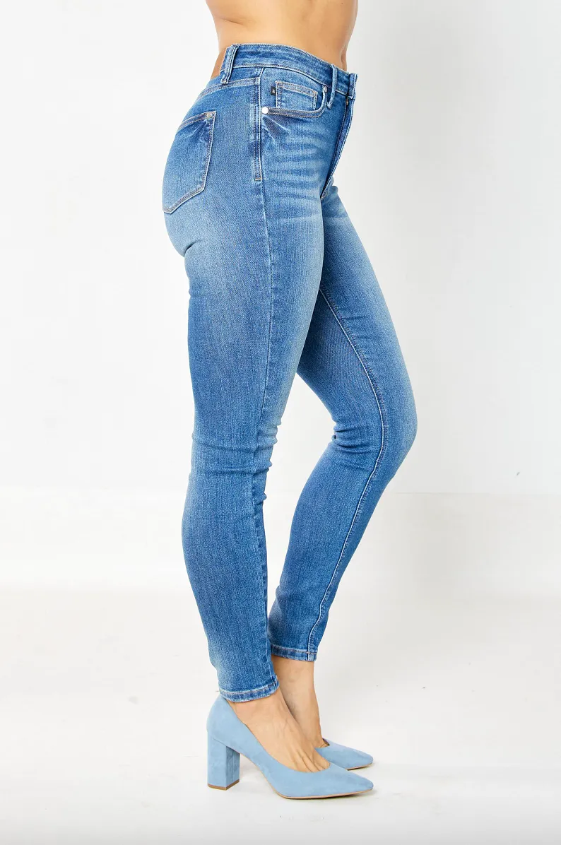 Judy Blue Tummy Control Classic Skinny Jeans