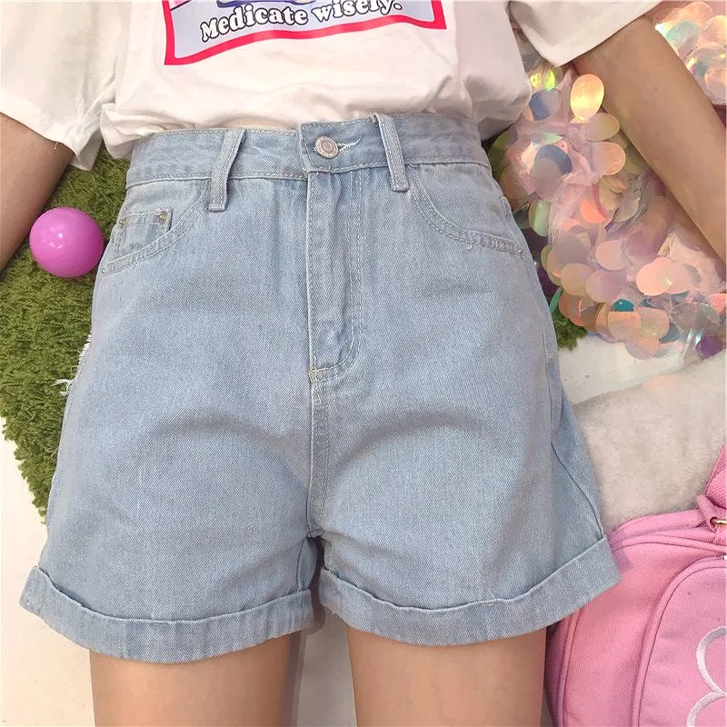 ULZZANG LOOSE LOVE JEANS SHORTS BY62027