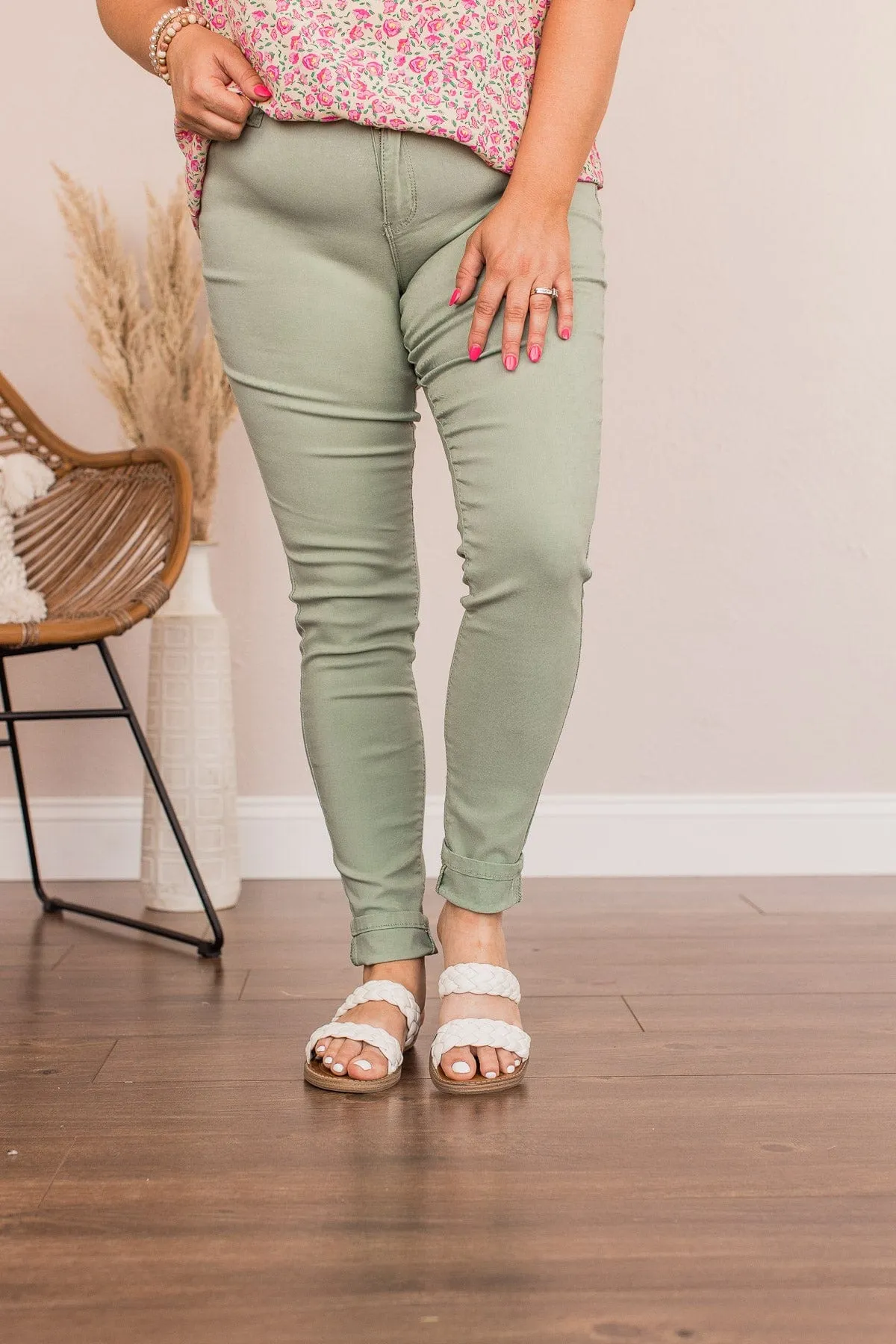 YMI Mid-Rise Jeggings- Esmeralda Wash