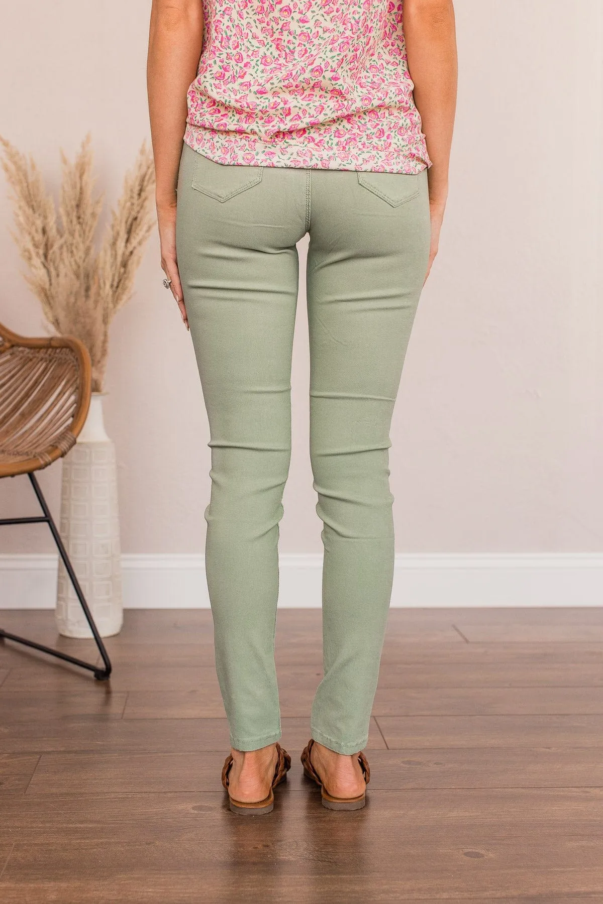 YMI Mid-Rise Jeggings- Esmeralda Wash